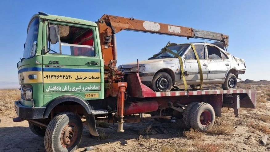 Pur -Asgari car in Kashan Pur -Asgari car in Kashan